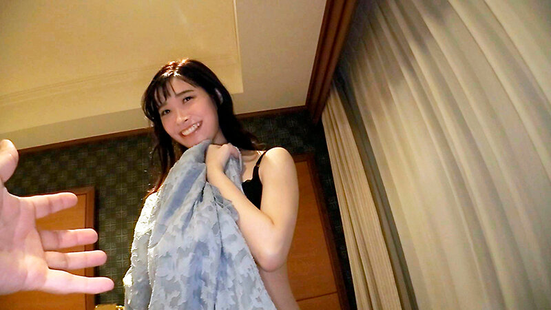 「【素人人妻】巨乳美人妻がTバック姿で魅せる大胆プレイ｜欲求不満な主婦の本気セックス」のサンプル画像11枚目