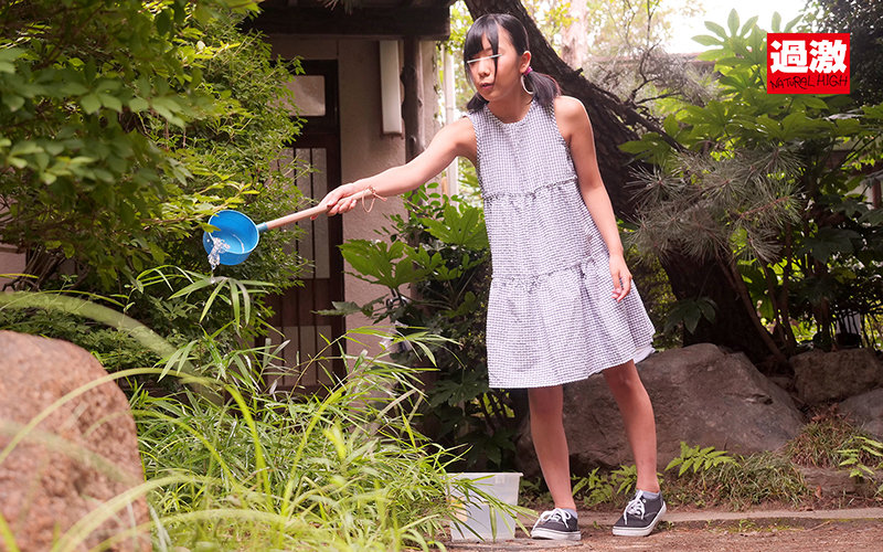 「【ミニ系痴女】貧乳美少女が男湯で逆ナンパ!抱っこ密着SEXで何度も中出しされる温泉エッチ」のサンプル画像9枚目