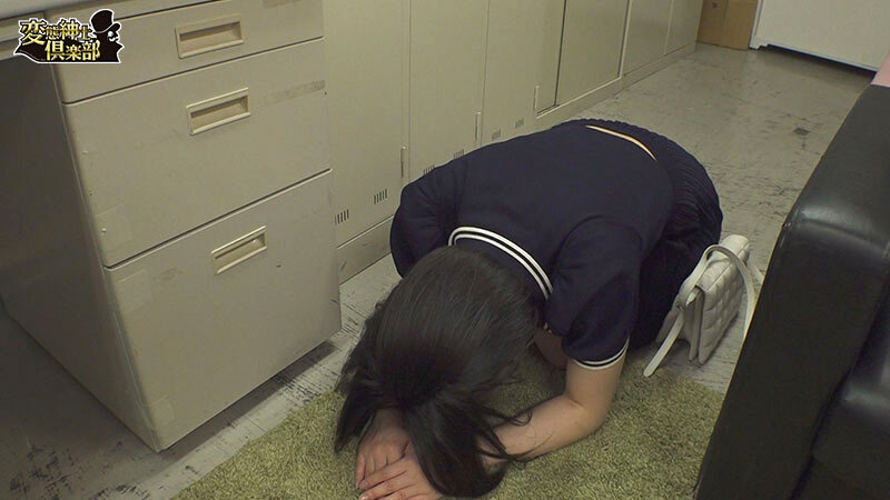 「【盗撮】美少女がイラマチオと中出し制裁を受ける衝撃映像｜デカチン巨根で徹底調教」のサンプル画像12枚目