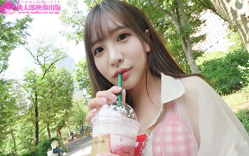 「小那海あやのいちゃラブ濃厚プレイ｜パイパンスレンダー美女とごっくん中出し接吻で過ごす特別な一夜」のサンプル画像4枚目