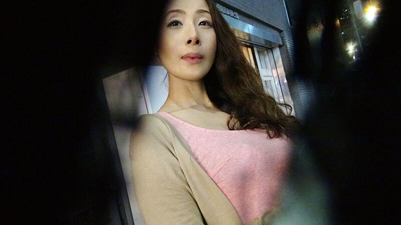 「【素人ナンパ】終電逃し女性を駅前で口説く リアル出会いからの展開が話題の完全版作品【下巻】」のサムネイル