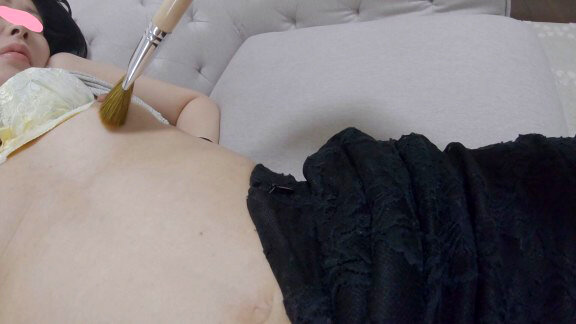 「【素人】渋谷在住まいちゃんに電マ&くすぐり責め!恥ずかしい姿でアクメ我慢チャレンジ」のサンプル画像8枚目