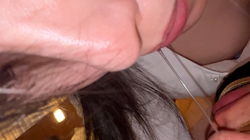 「【素人ナンパ】ドSお姉さんが実況しながら濃厚鼻フェラ責め！M男が悶絶する刺激プレイ」のサンプル画像13枚目