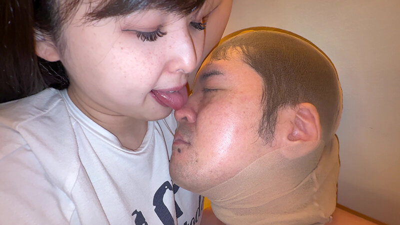 「横山夏希がナンパされる素人風お姉さん動画！個人撮影で見せる衝撃の唾液プレイに興奮必至」のサンプル画像17枚目