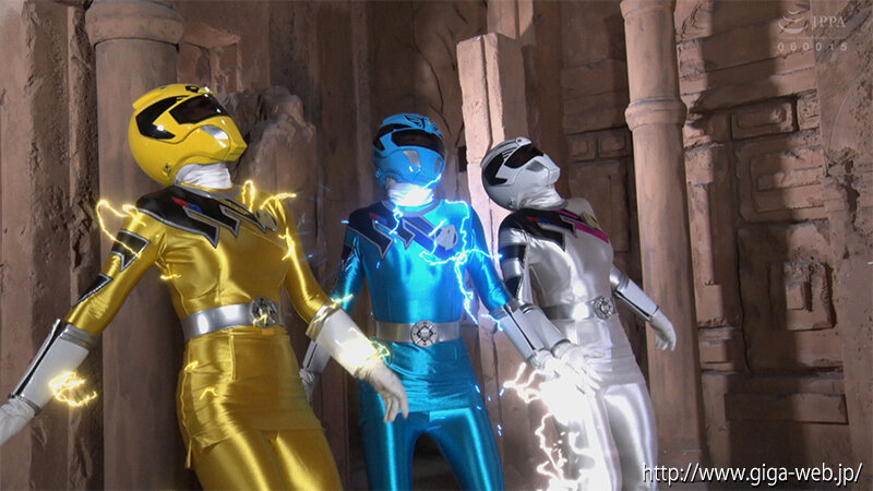 「若宮穂乃・音琴るい・渚みつき出演！女戦士ヒロインピンチ 戦隊壊滅の危機に挑む激闘バトル」のサンプル画像10枚目