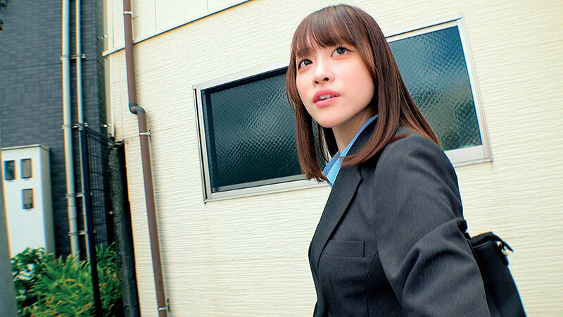 「素人OL羞恥企画！スレンダー巨乳美脚お姉さんがゲームに失敗して中出し罰ゲーム」のサンプル画像3枚目