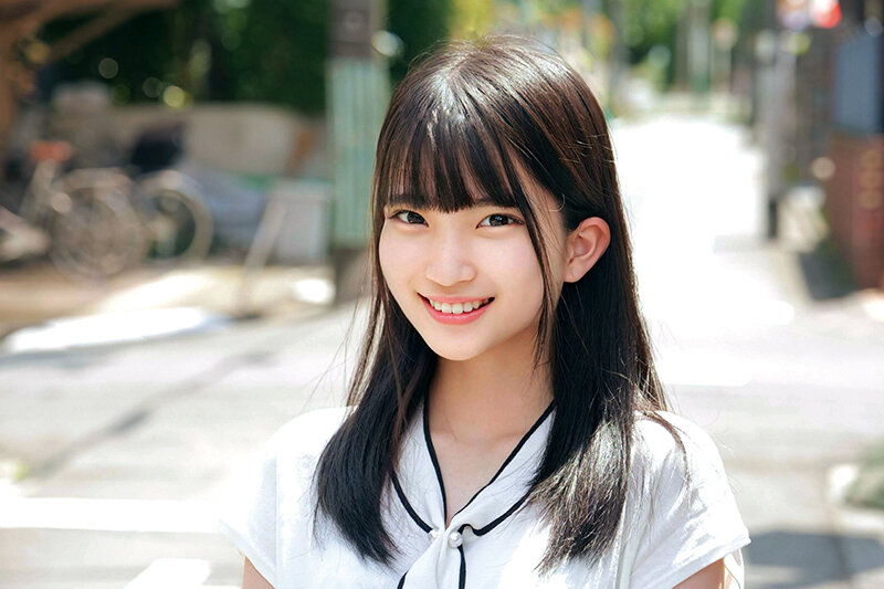 「素人女子大生モデルをナンパして中出し！卒業記念ヌード撮影会で密着検証【れい・ひなの】」のサンプル画像2枚目