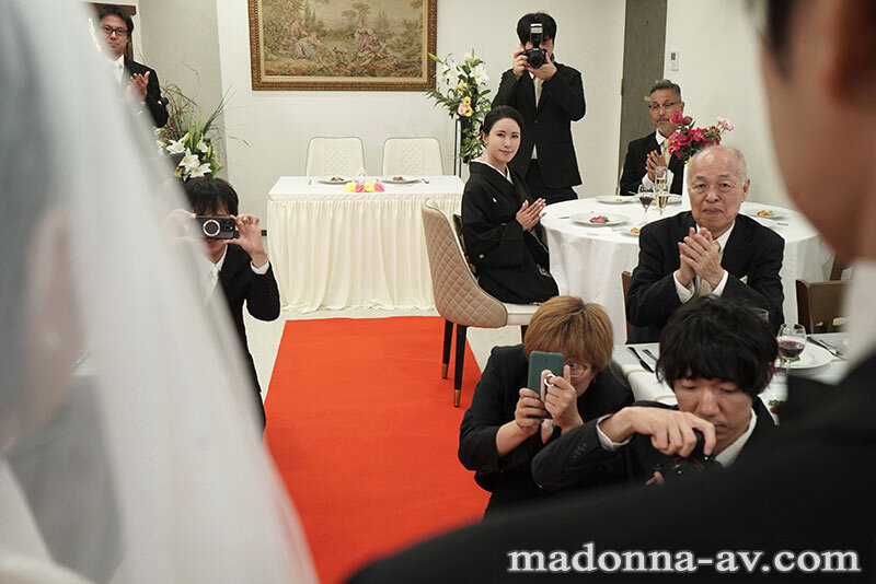 「【水野優香】義母が娘婿に中出しされる禁断の関係｜和服姿の美熟女人妻が堕ちる瞬間」のサンプル画像1枚目