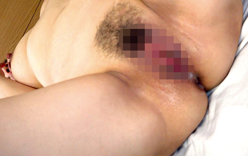 「【美原すみれ】巨乳人妻が羞恥プレイで乱れる！夫の留守中に中出しされる熟女妻の背徳セックス」のサンプル画像19枚目