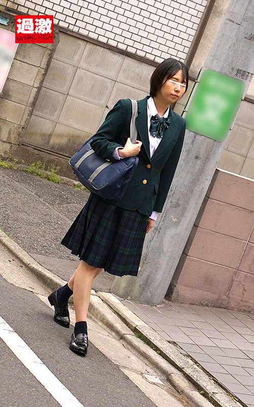 「【女子校生】制服美少女が羞恥プレイで大量潮吹き！寸止め責めで感じまくるJK動画」のサンプル画像15枚目