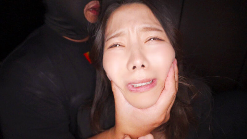 「一人暮らしのOLを狙う鬼畜レ●プ集団自宅押込み中出し強●性交 Vol.67 被害者R.Aさん」のサンプル画像2枚目