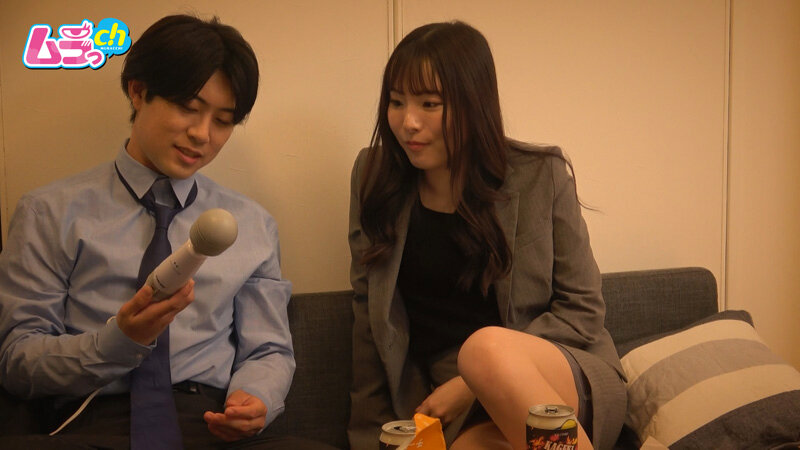 「松丸香澄の盗撮・のぞき動画｜美乳スレンダー素人が同期男性と密室で禁断の一夜を過ごす」のサンプル画像3枚目