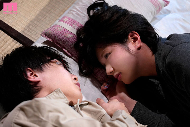 「石原希望 巨乳女上司の無防備な姿に発情！激しいアクメと中出しで乱れまくる」のサンプル画像3枚目