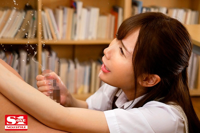 「坂道みる 制服美少女が騎乗位で潮吹き連発！小悪魔痴女の激しい責めがたまらない」のサンプル画像8枚目