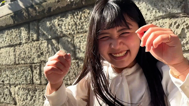 「【素人ナンパ】女子大生みのりちゃんをくすぐり体験！街角で声をかけた社員食堂バイト娘」のサンプル画像6枚目