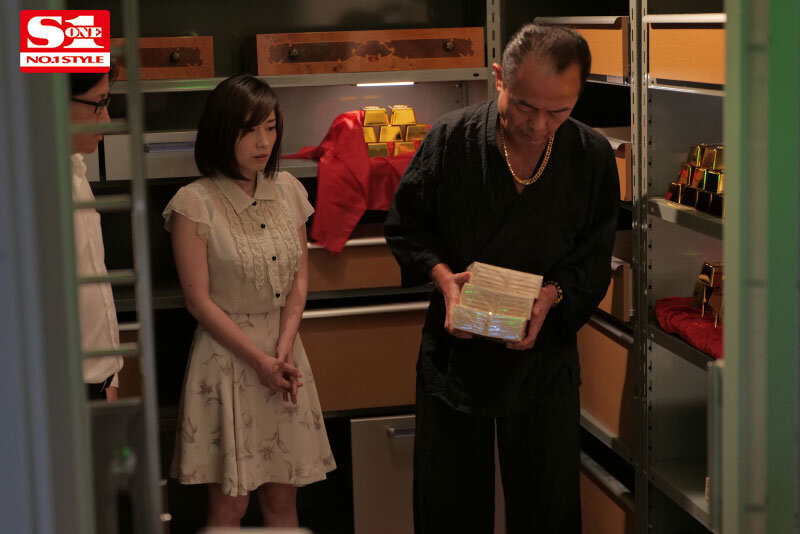 「【奥田咲】巨乳人妻が義父に寝取られる背徳パイズリ！禁断の近親相姦NTRドラマ」のサンプル画像2枚目