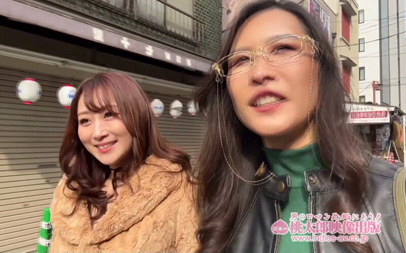 「熟女女優・川上ゆうが逆ナンからカーセックスで即ハメ!素人男性を誘惑する痴女ドライブ」のサンプル画像5枚目