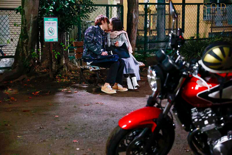 「小湊よつ葉 家庭教師との甘い接吻に翻弄される濃厚キスラブストーリー アイドル級美女の誘惑」のサンプル画像16枚目