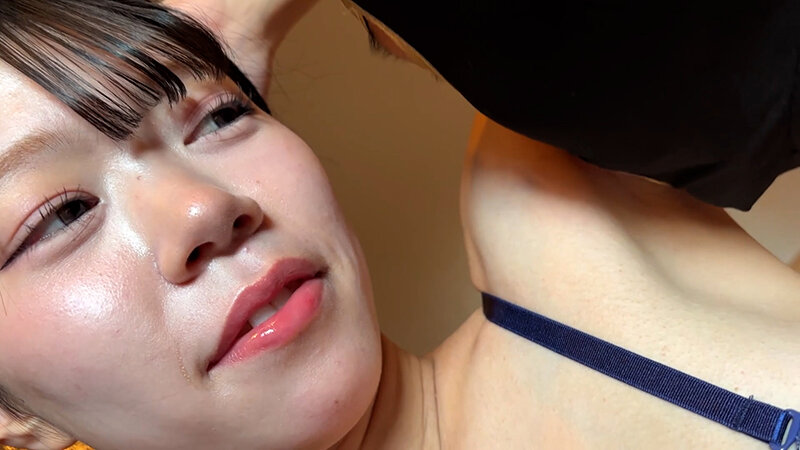 「【素人ナンパ】黒髪お姉さんギャルかなちゃんがM男の大胆リクエストに応える街角交渉動画」のサンプル画像14枚目