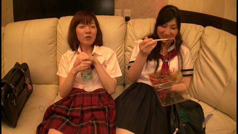 「素人女子校生ちずる＆みさの体操着ブルマ姿で中出し関西円光【AIリマスター版】」のサンプル画像1枚目