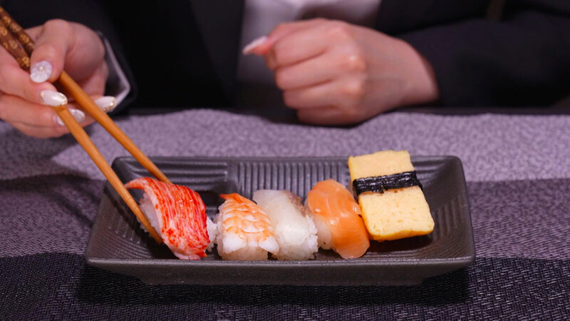 「優梨まいな 濃厚キス＆ねっとりフェラで魅せる口内愛撫テクニック ディルドプレイも必見」のサンプル画像2枚目