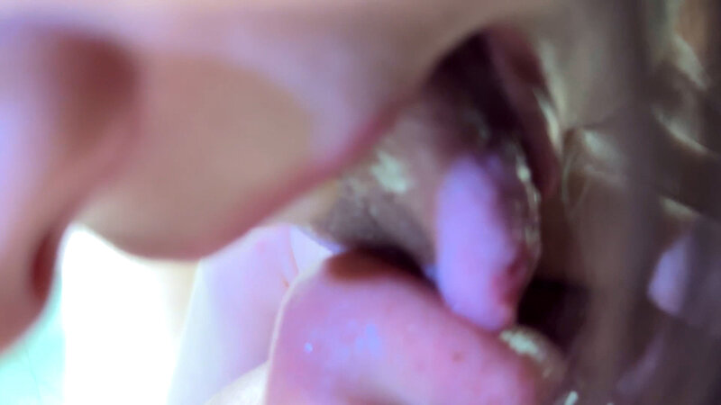 「【素人ナンパ】お姉さん系美女ももなちゃんの濃厚フェラテクニックが凄すぎる件」のサンプル画像10枚目