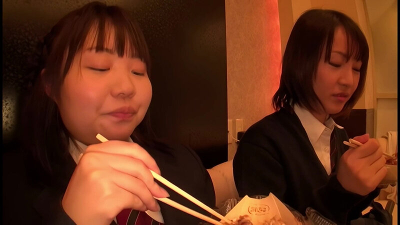 「素人女子学生の競泳水着&ブルマ姿で中出し体験|ありさ&ゆうりの関西円光リマスター版」のサンプル画像1枚目