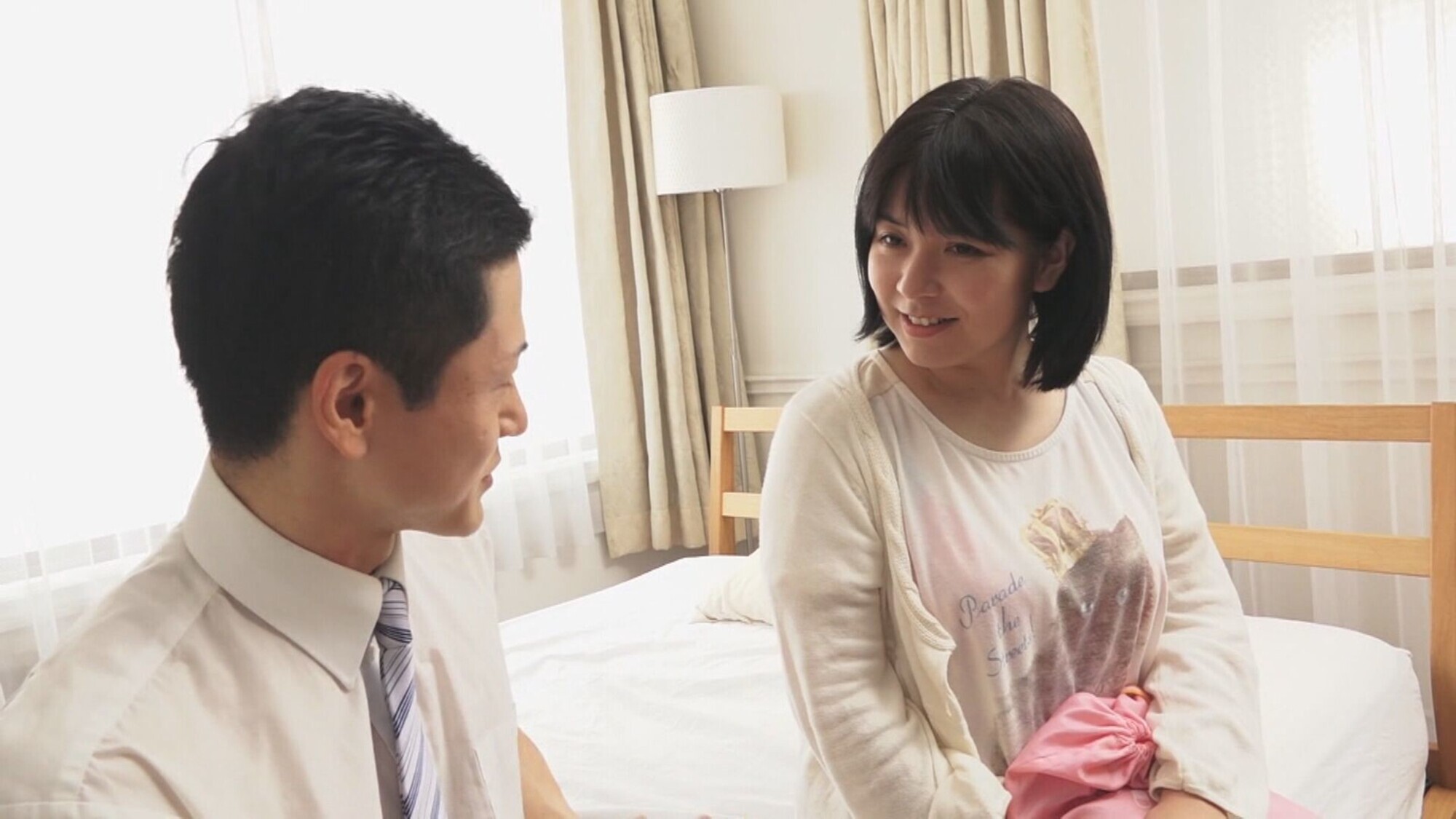 「実践でSEXを教えるはずが･･･気づけばエロスイッチON、ノリノリで腰を振る！」のサムネイル