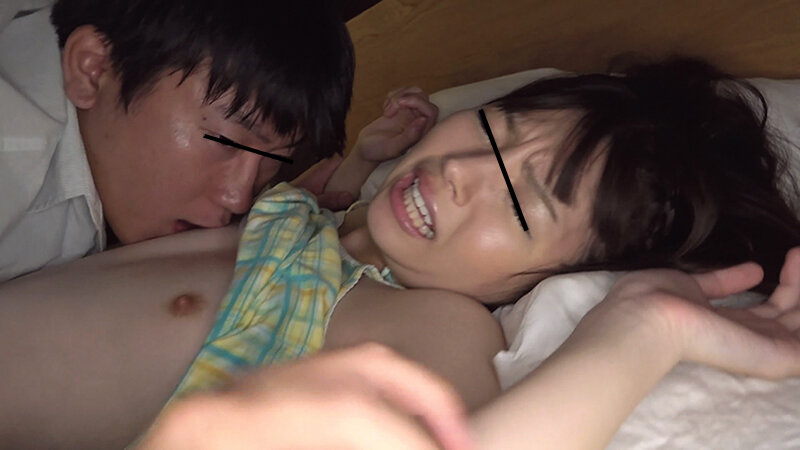 「家族崩壊姉や妹や姪、あろうことか娘にまで夜●いして孕ませる鬼畜近親者投稿映像集16人4時間」のサンプル画像4枚目