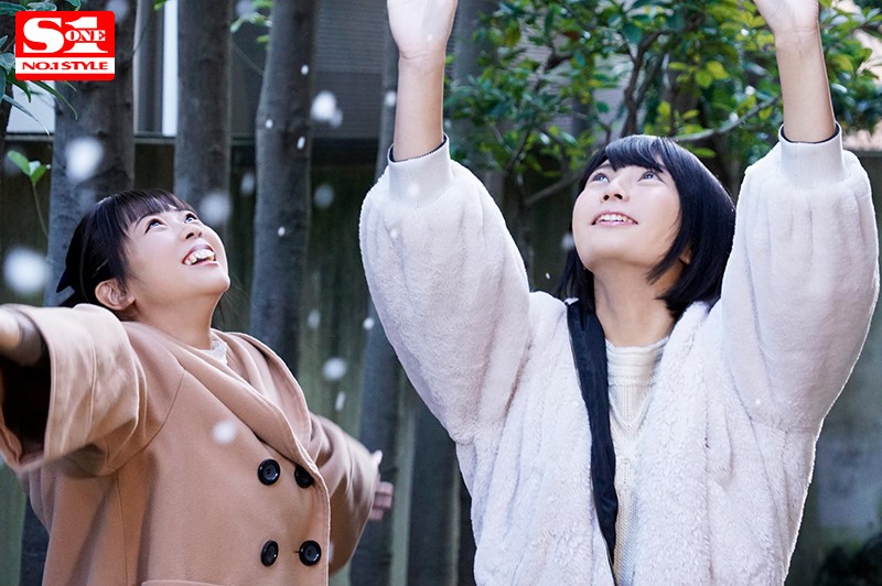 「羽咲みはる・乃木蛍の巨乳美少女従姉妹と3P三昧！里帰り中の濃密な3日間を堪能」のサンプル画像1枚目