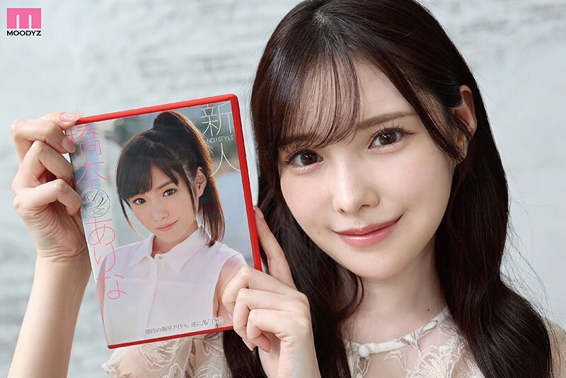 「美少女スレンダー女優・新ありなの3P濃厚フェラ！美脚フェチ必見の引退作品」のサンプル画像2枚目