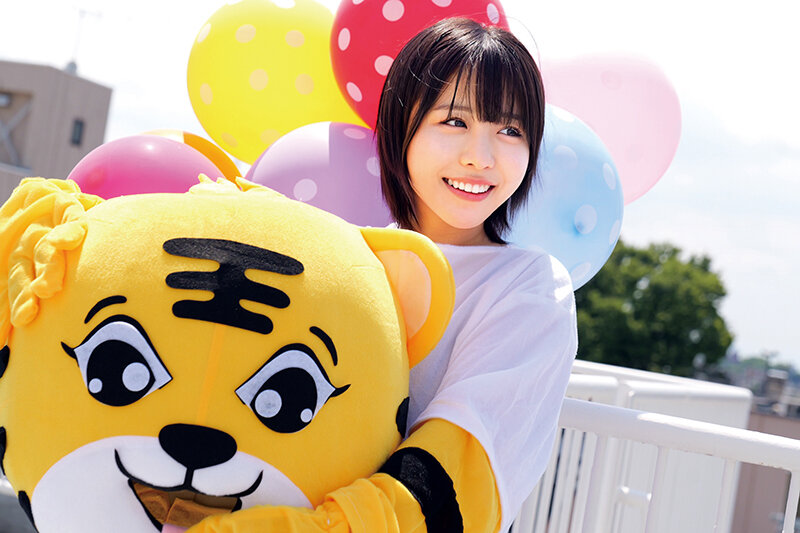 「【素人】遊園地キャスト4名の着替え盗撮＆中出し映像｜着ぐるみの中の人プライベート流出」のサンプル画像17枚目