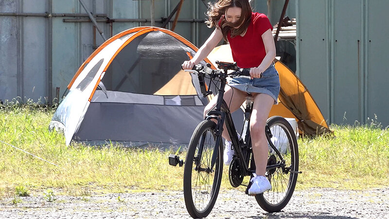 「【小倉由菜】野外露出×アクメ自転車で羞恥潮吹き！限界ギリギリの刺激的プレイ」のサンプル画像6枚目