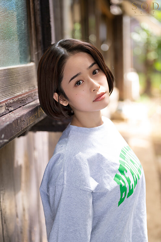 「MINAMO 巨乳幼馴染と汗だく中出しNTR 帰省中の再会で寝取られる痴女プレイ」のサンプル画像20枚目