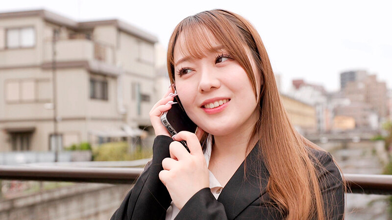 「高瀬りな 巨乳OL制服美女が中出しされる濃厚オフィスプレイ 新入社員の敏感ボディ開発」のサンプル画像11枚目