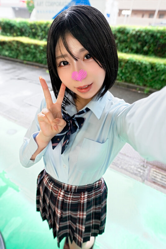 「流出!!セクハラ面接の一部始終。 狙われた世間知らずJ系 まりか(1●歳)」のサンプル画像1枚目