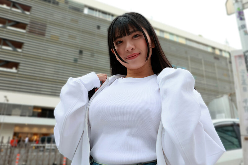 「花柳杏奈のGカップ巨乳が揺れる羞恥カーセックス！天然美少女のドキドキ東京観光」のサムネイル