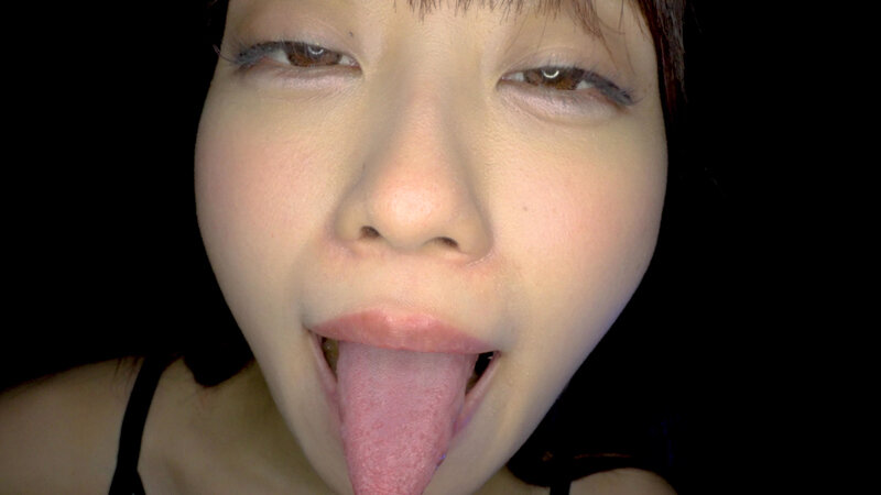 「笠木いちか 口内観察＆指しゃぶり動画｜素人お姉さんの開口器プレイが話題【個人撮影】」のサンプル画像3枚目