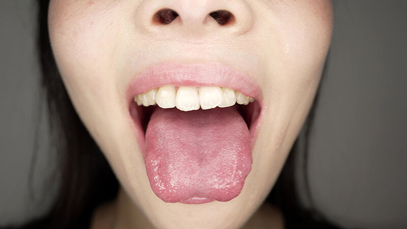 「【原美織】素人お姉さんをナンパ！唾液たっぷり口臭チェックで密着個人撮影」のサンプル画像15枚目