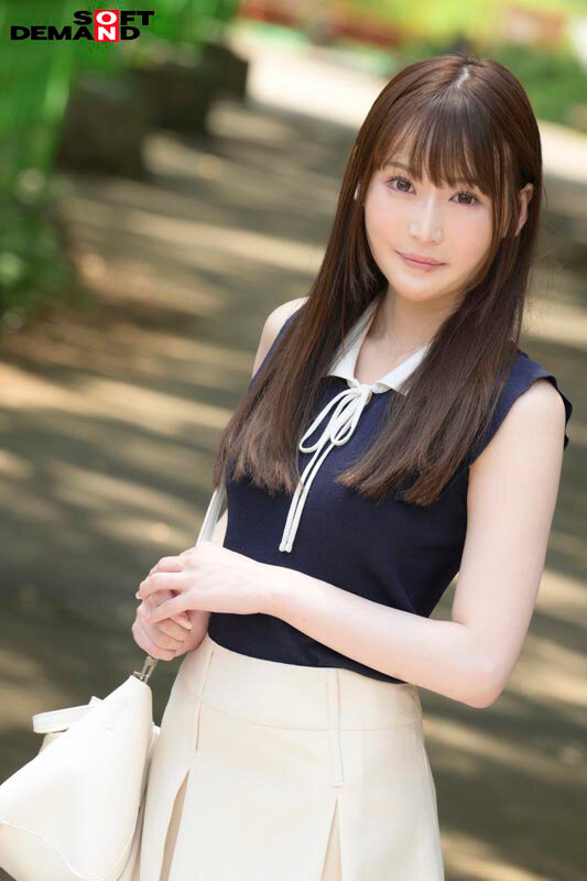 「高瀬佳澄 清楚系スレンダー女子大生の初撮りAVデビュー！素人ギャップが魅力の本格セックス体験」のサンプル画像2枚目