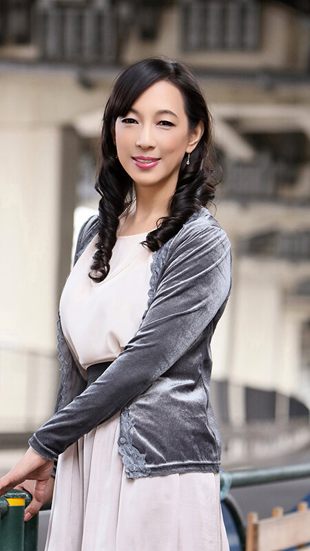 「【熟女】巨乳人妻の濃厚フェラと中出しセックスで絶頂アクメ！熟年夫婦の愛情交尾16組4時間」のサンプル画像5枚目