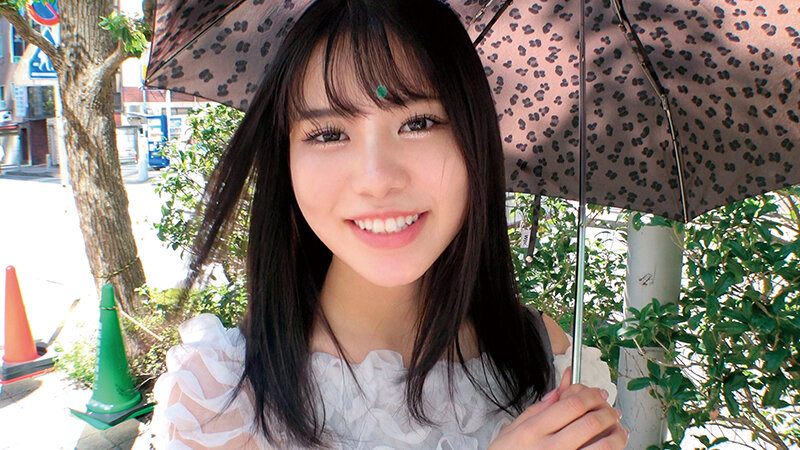 「【素人個人撮影】スレンダー美少女と巨乳美女2人との温泉ハメ撮り旅行で中出しセックス」のサムネイル