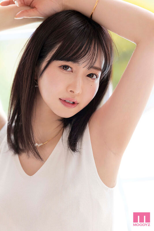 「白岩冬萌のベスト作品｜巨乳お姉さんの手コキ＆フェラで魅せる濃厚テクニック720分収録」のサムネイル