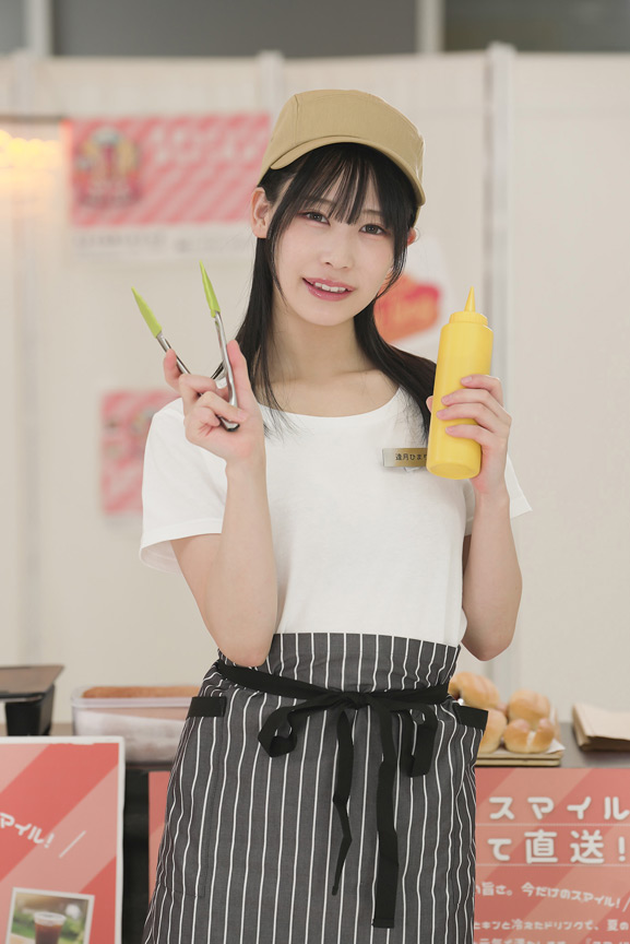 「【逢月ひまり・小坂ひまり】人気AV女優が挑む羞恥企画！商業施設での過激チャレンジ【野外露出系】」のサムネイル