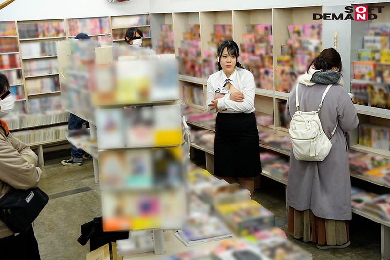 「【荻野ちひろ】巨乳OL素人が野外露出に挑戦!美乳むっちりボディの羞恥プレイ完全見納めSP」のサンプル画像10枚目