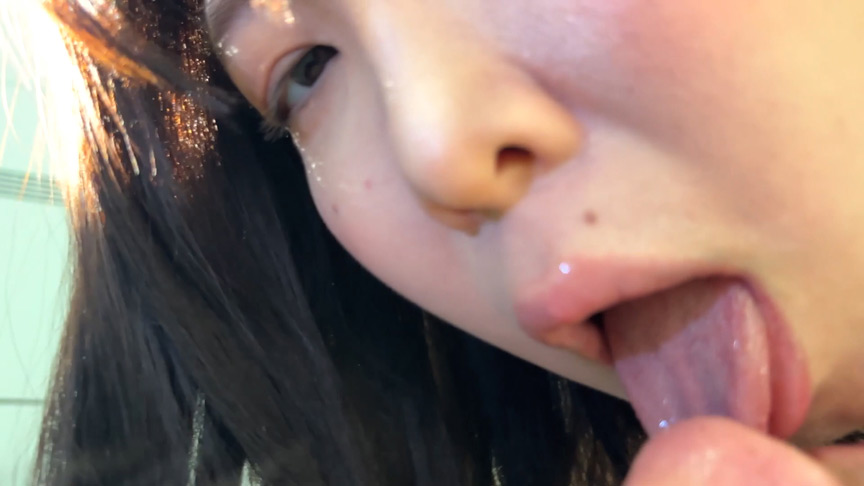 「【素人】童顔巨乳美女の濃厚鼻フェラでM男を責める【フェチプレイ】痴女テクニック動画」のサンプル画像19枚目