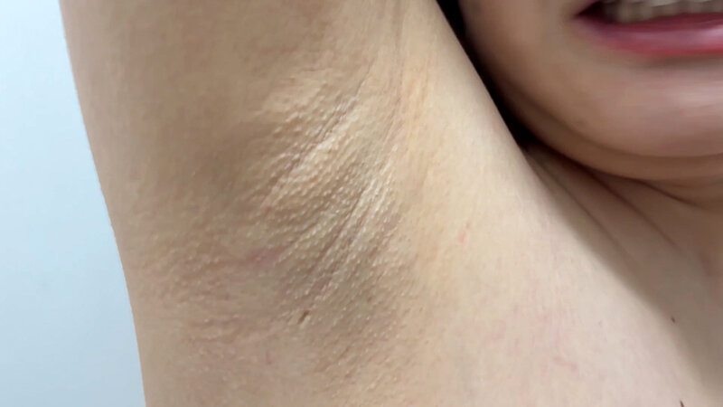 「【素人ナンパ】お姉さん系アルバイト美女みこちゃんを街角でくすぐり体験させてもらった結果」のサンプル画像20枚目