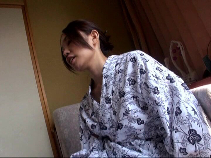 「【熟女】艶やかな和服美人が魅せる人生紀行 浴衣姿の色気溢れる大人の癒し【AIリマスター】」のサンプル画像18枚目