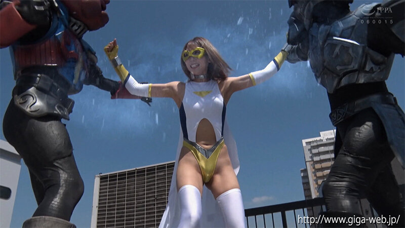 「西海しおんが女戦士ムーンエンジェルに変身!罠にハマり屈辱の敗北を味わうコスプレバトル」のサムネイル