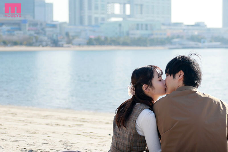 「宮崎千尋の初デートで濃厚キス&フェラ!美少女と過ごす甘い時間を完全収録」のサンプル画像4枚目